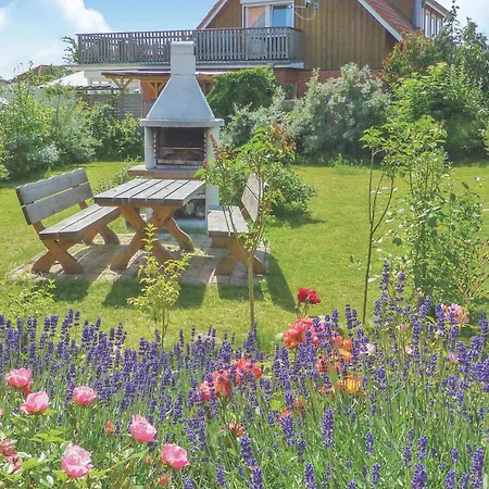 Haus Vierjahreszeiten 2 *