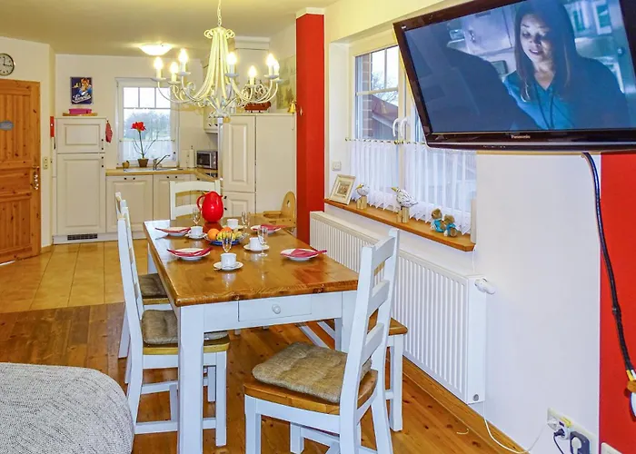 Haus Vierjahreszeiten 2 Ferienhaus *